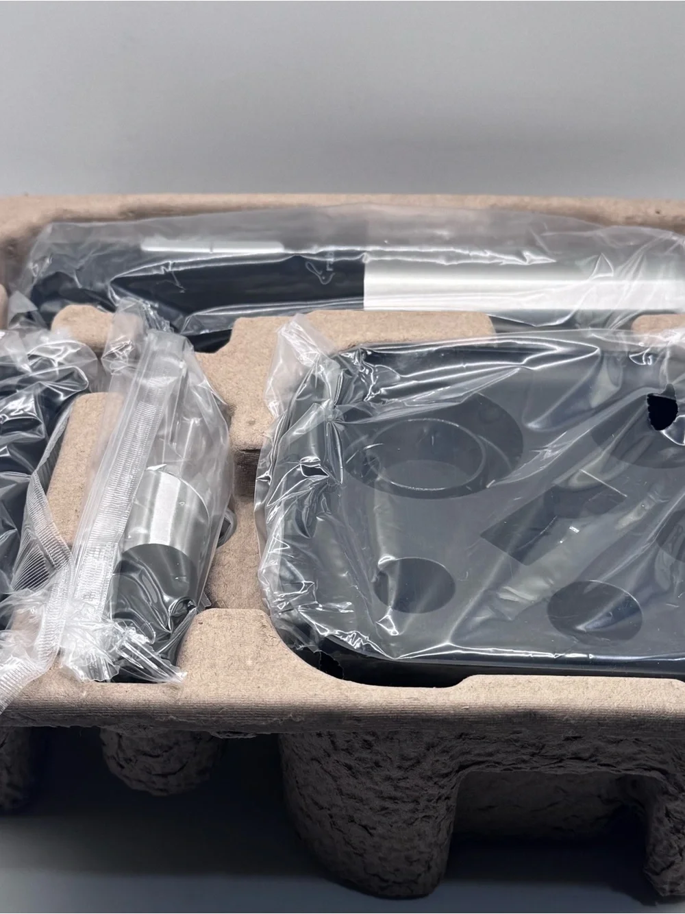 Rabbit 8 Piece Electric Wine Set, New In Box (Box has been opened but not used)